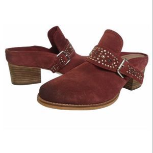 EARTH Denton Garnet wine suede studded mules sz 10